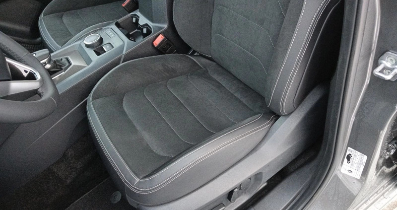 Volkswagen Amarok cena 247968 przebieg: 7, rok produkcji 2023 z Kożuchów małe 211